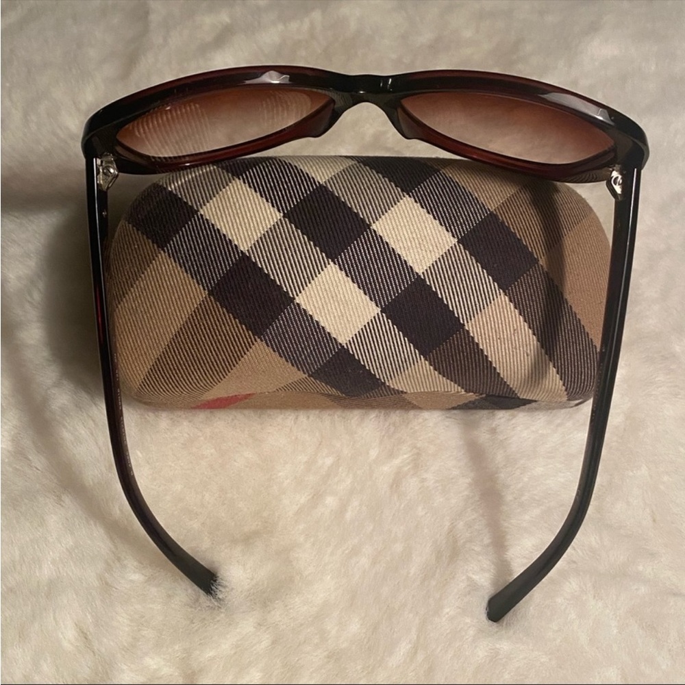 Burberry 💯Authentic - Picture 5 of 9